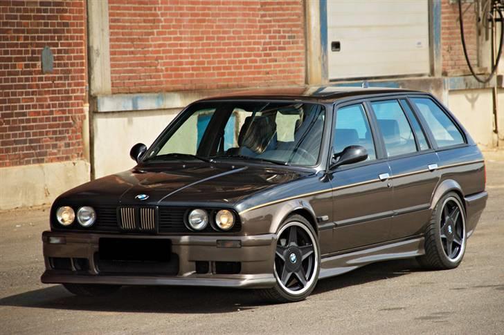 BMW 320i Touring SOLGT billede 2