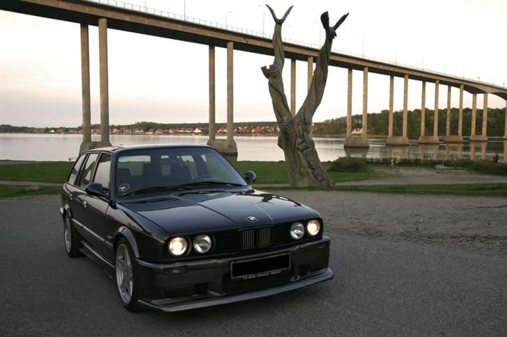 BMW 320i Touring SOLGT billede 3