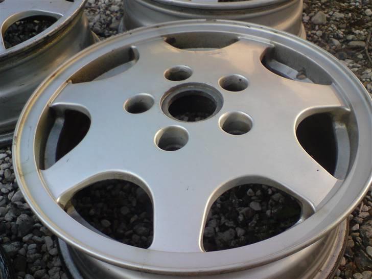 VW Golf III Variant - 1.8 - Nye fælge fra Østrig. 6x16" Porsche C2. Skal nok blive godt. billede 13