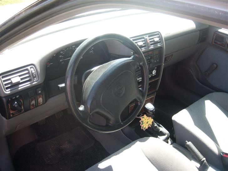 Opel vectra a solgt billede 7