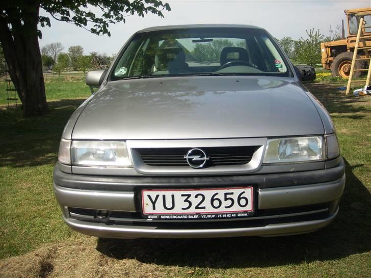 Opel vectra a solgt billede 8