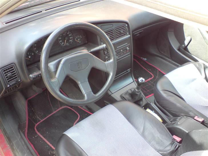 Peugeot 405 (solgt til skrot) billede 4