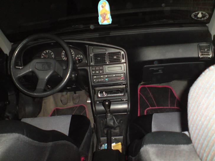 Peugeot 405 (solgt til skrot) billede 6