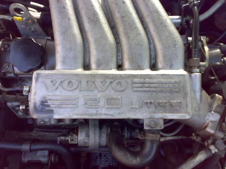 Volvo 440 DL ***SOLGT*** - 2,0 og efter sigende 110 HK :-) billede 12