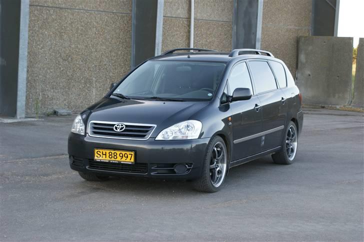 Toyota sportsvan billede 1