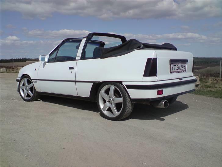 Opel kadett GSi cab solgt billede 11