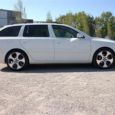 Skoda Octavia Elegance 1,8T