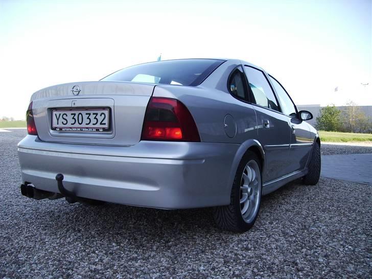 Opel Vectra B 1.8 16V (Solgt) billede 4