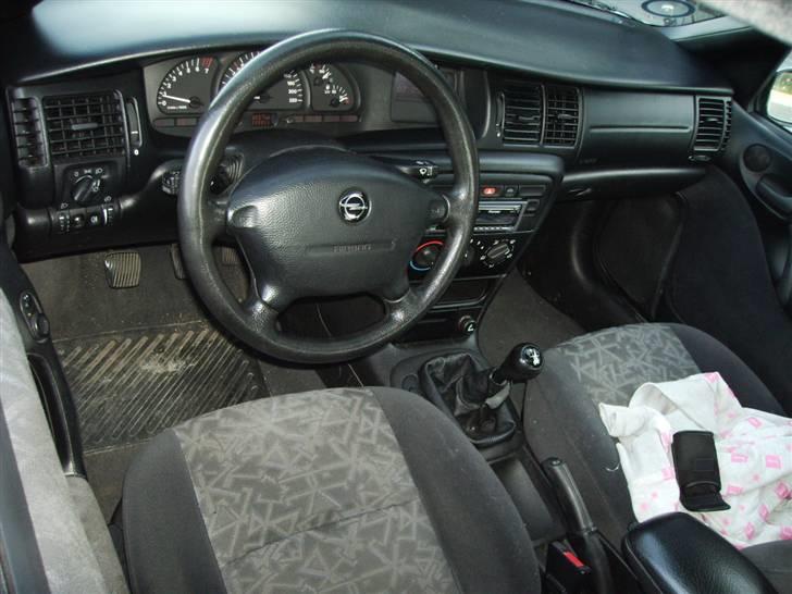 Opel Vectra B 1.8 16V (Solgt) billede 12