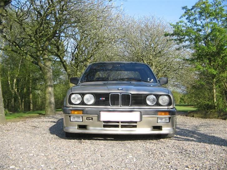 BMW E30 324D billede 4