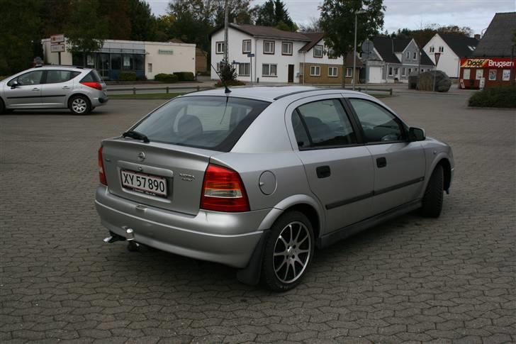 Opel Astra 16V billede 4