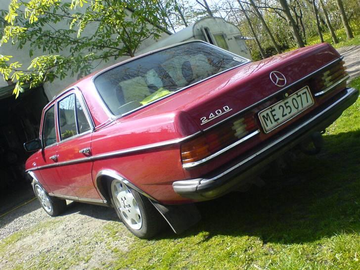 Mercedes Benz W123 240D  **1.200.000 km - 6. Maj 2008 billede 17