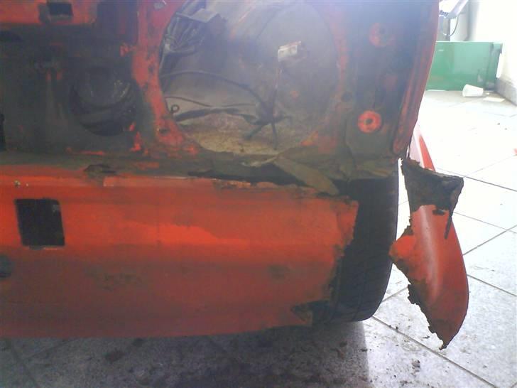 Opel kadett c coupe - den 5.5.2008 Coupen bliver skildt af og sat i stand igen. billede 11