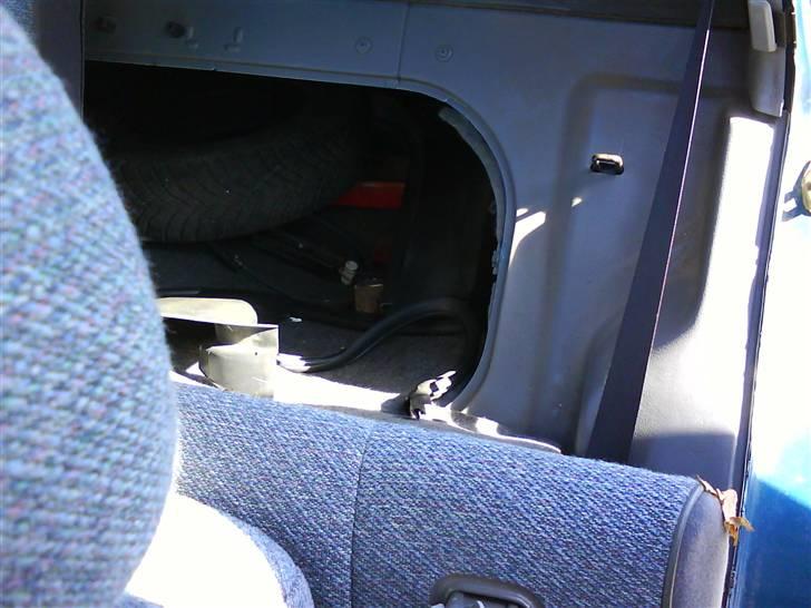 Nissan Sunny - Batmobil edition billede 8