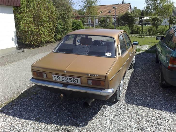 Opel kadett c sedan "solgt " billede 1
