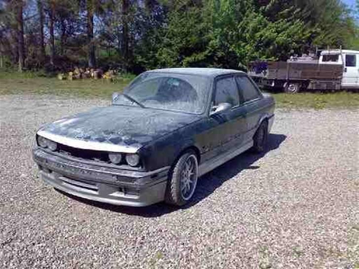 BMW E30 325i SOLGT - klar til lakring billede 15
