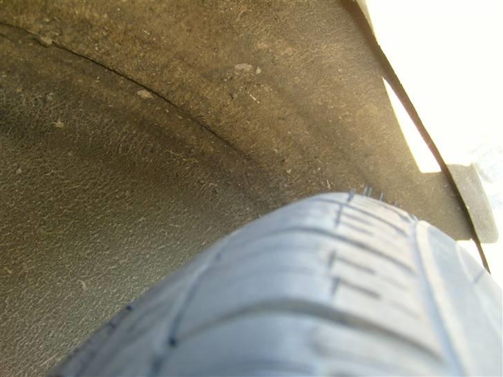 Mazda 323 BG - solgt billede 6