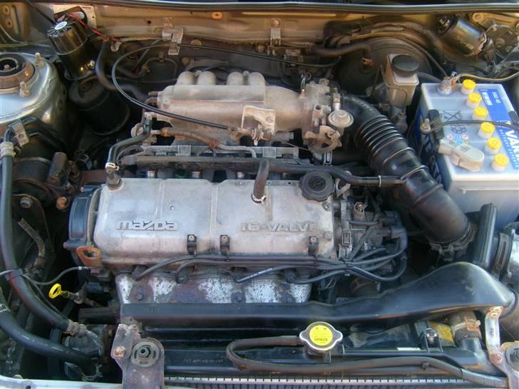 Mazda 323 BG - solgt billede 9