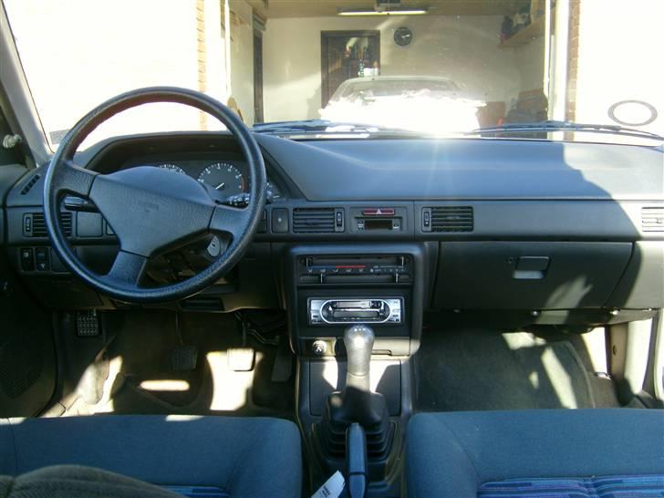 Mazda 323 BG - solgt billede 11