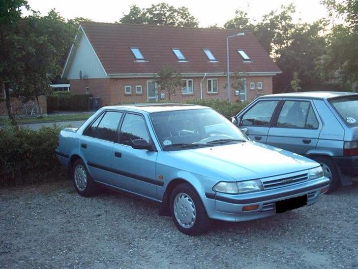 Toyota Carina 2 (SOLGT) - Sådan så den ud da jeg købte den... 2 dage efter var der nye Futter på... billede 1