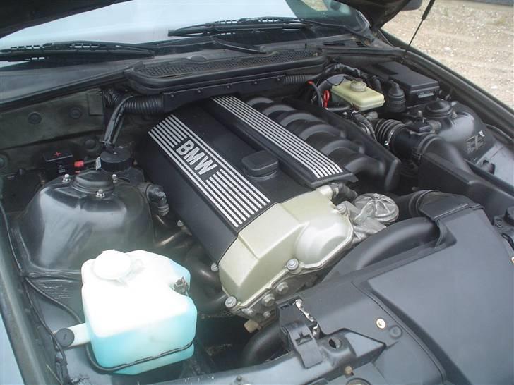 BMW 328i  aka 325i (SOLGT) - nye 2.8i M52 96 150KM motor  billede 15