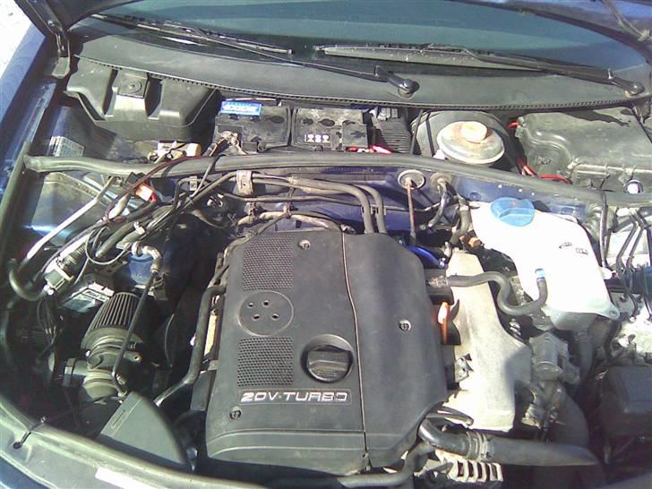 VW Passat 1.8T SOLGT billede 4