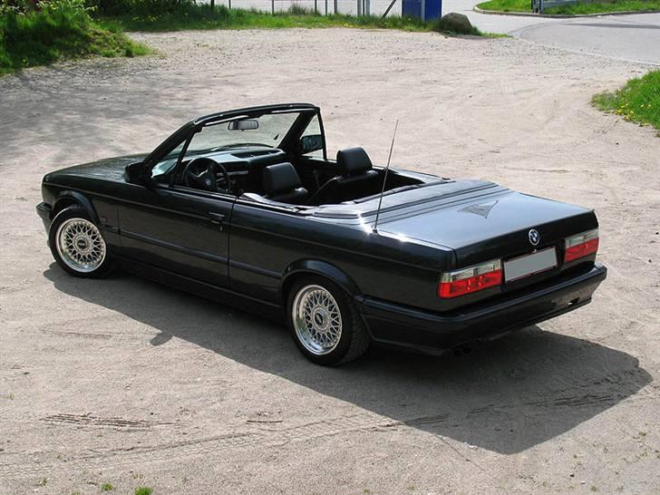 BMW E30 320i Cabrio *SOLGT* - 6/5 2008 billede 15