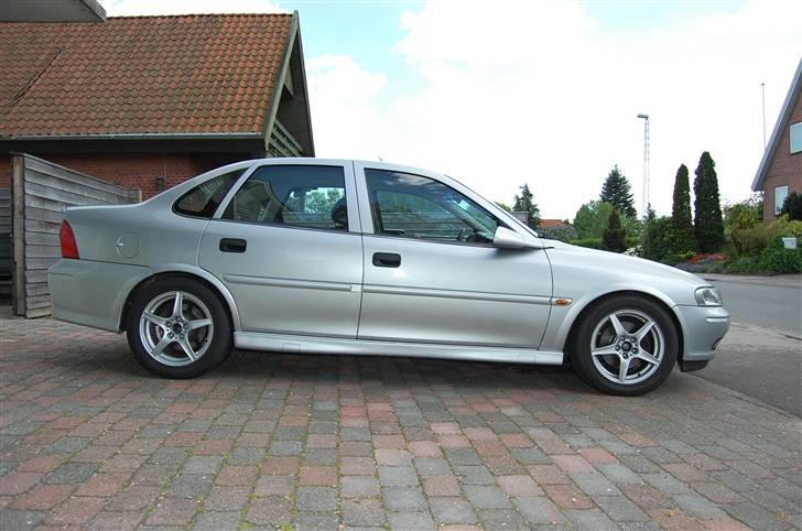 Opel Vectra B ---> TOTALSKADET billede 5