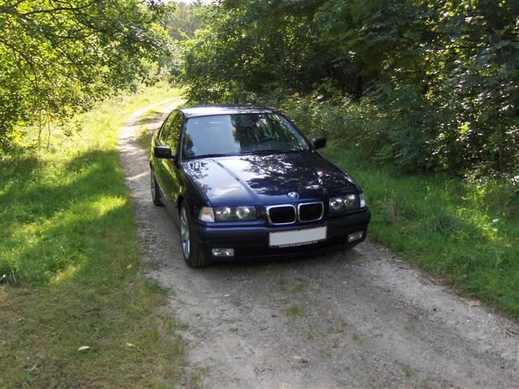 BMW E36 328i billede 1