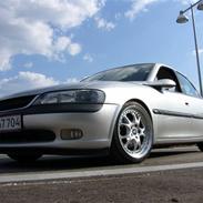 Opel vectra b cdx *solgt*