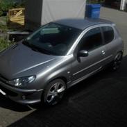 Peugeot 206 -- SOLGT