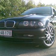 BMW 323i e46 (solgt)
