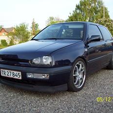 VW Golf 3 1,8 CL Solgt