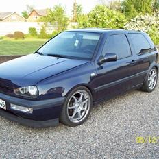VW Golf 3 1,8 CL Solgt