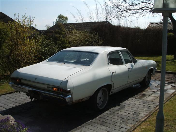 Chevrolet Chevelle - står bare og nyder solen.. billede 5