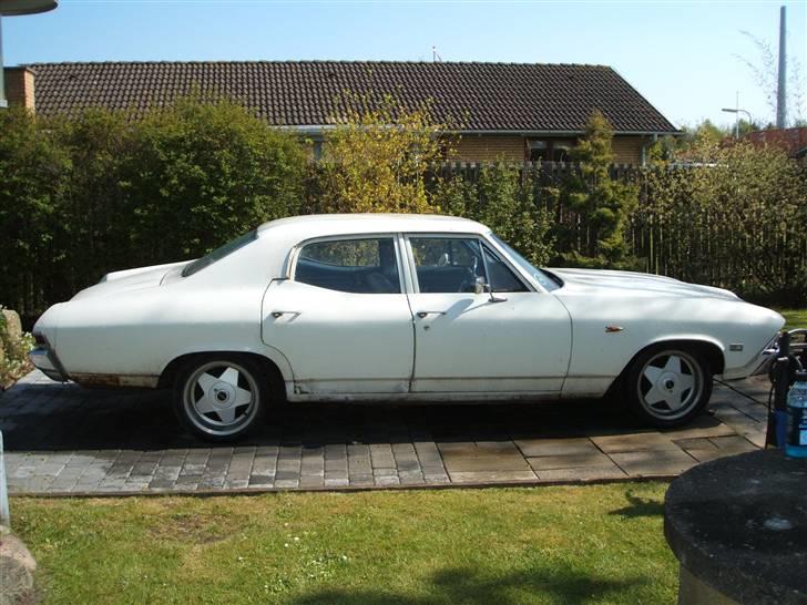 Chevrolet Chevelle - står bare og nyder solen.. billede 6