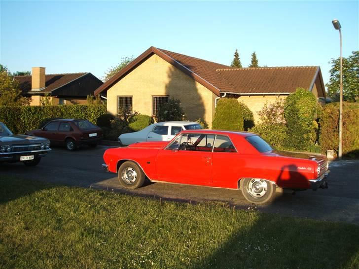 Chevrolet Chevelle - så kan man lige så min kadett D og chevelle bag ved :D hehe ..  billede 18