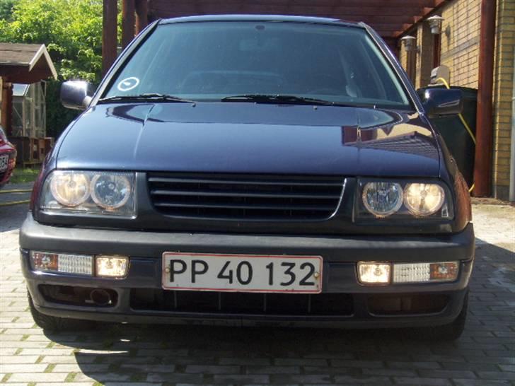 VW VENTO 1.8i GL  billede 2