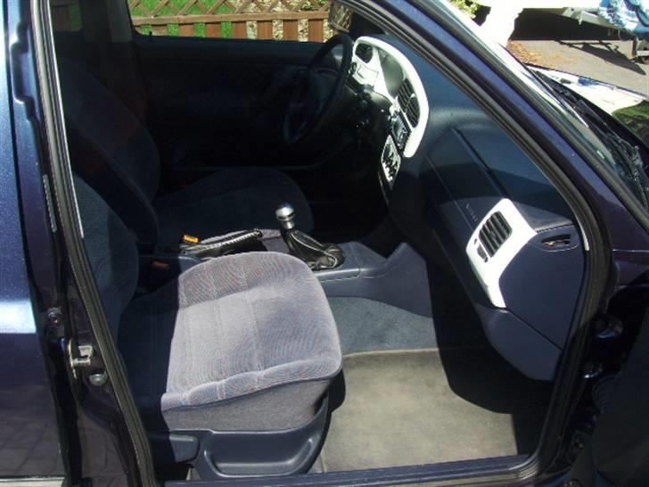 VW VENTO 1.8i GL  billede 16