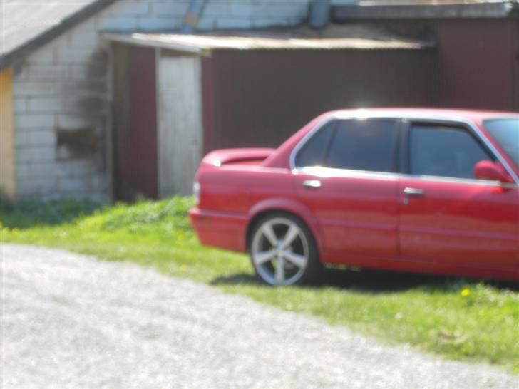 BMW 320i e30 billede 3