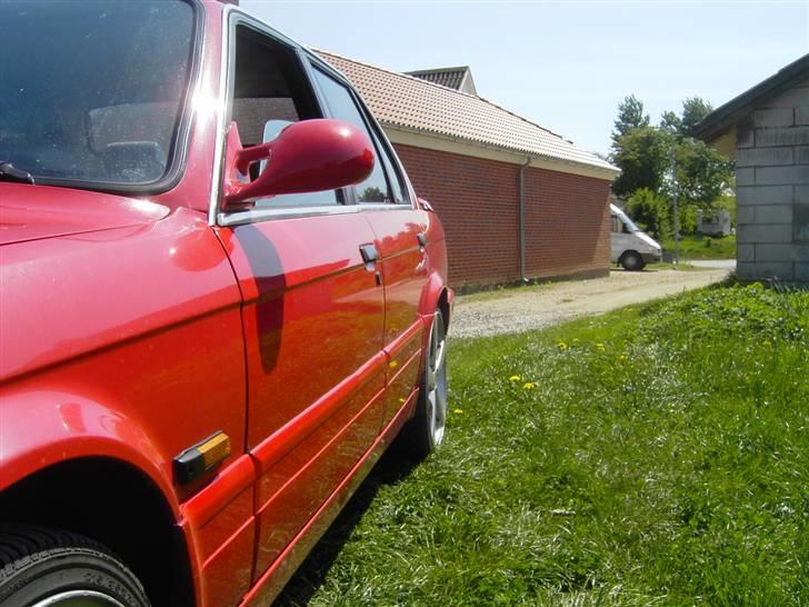 BMW 320i e30 billede 5