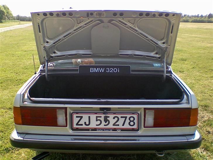 BMW E30 320i Solgt billede 13