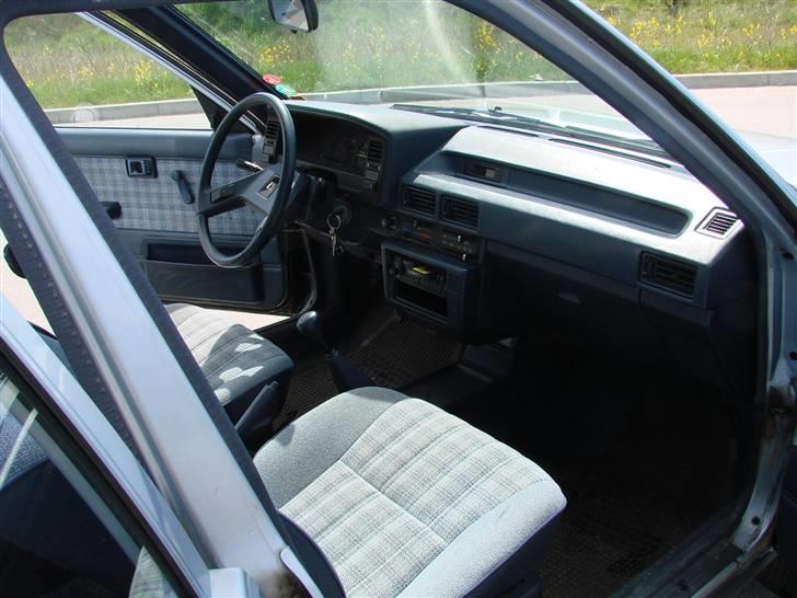 Toyota Corolla 1,3 DX S/D billede 12