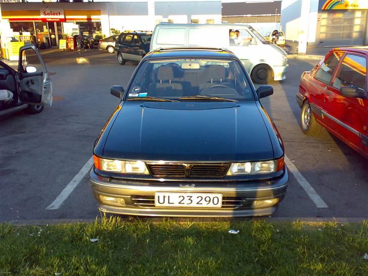 Mitsubishi Galant billede 1