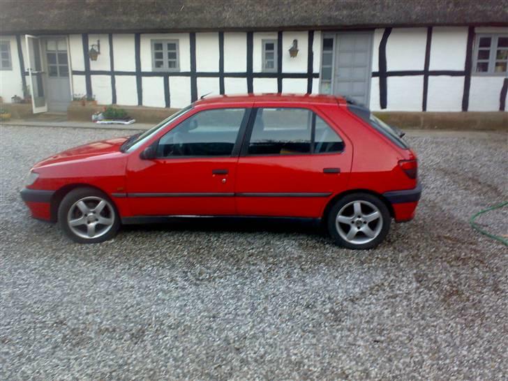 Peugeot 306 1,6 billede 2