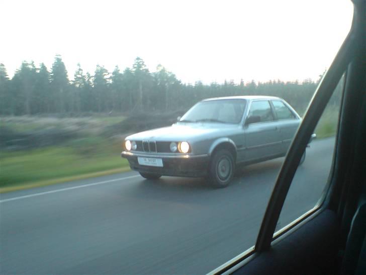 BMW E30 316i #Stjålet!# - Ude og rulle =D billede 3