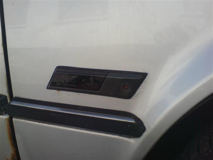 BMW E30 316i #Stjålet!# - sorte blink :) billede 5