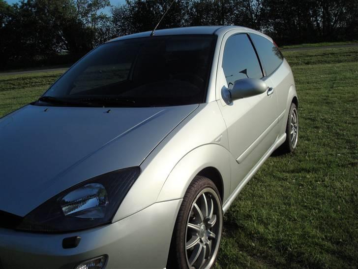 Ford Focus 2,0 til  solgt billede 5