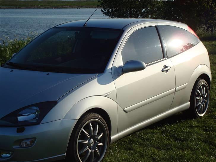 Ford Focus 2,0 til  solgt billede 7