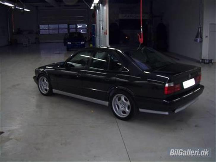 BMW 525i  SOLGT billede 9